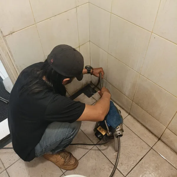 Pelancaran Floor Drain Kamar Mandi Utama